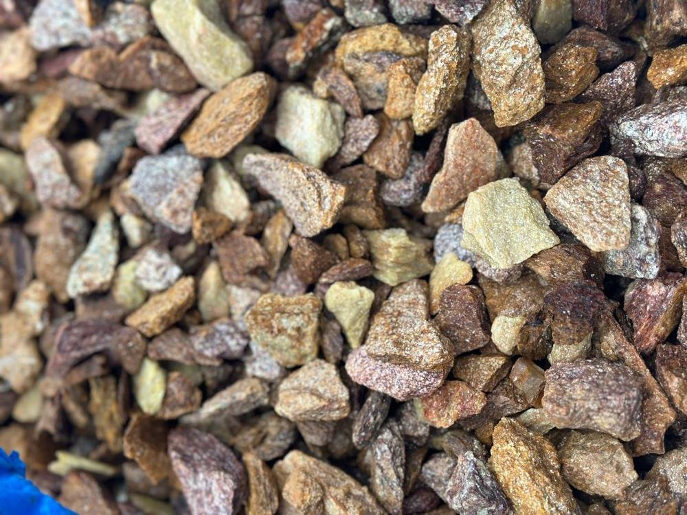 Златолит персиковый декоративная каменная крошка купить в Бугульме