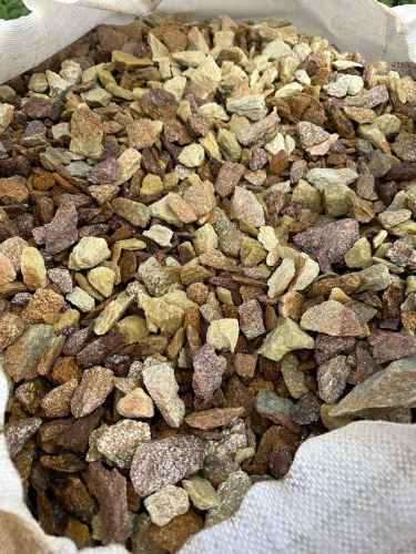 Златолит персиковый декоративная каменная крошка купить в Бугульме