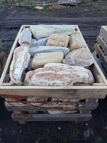 Златолит жёлтый, жёлто-зелёный глыбки и валуны для ланшафтного дизайна купить в Бугульме