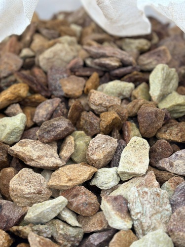 Златолит персиковый декоративная каменная крошка купить в Бугульме