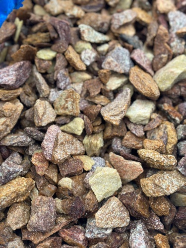 Златолит персиковый декоративная каменная крошка купить в Бугульме