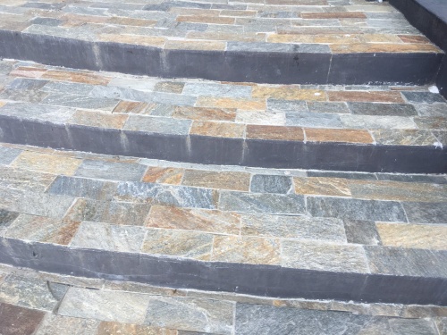 Плитка из Златолита Уральского для лестницы купить в Бугульме