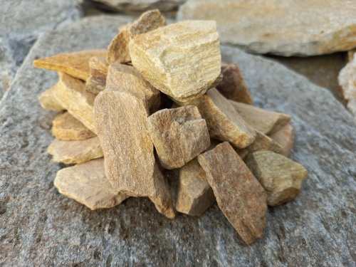 Златолит жёлтый декоративная каменная крошка купить в Бугульме