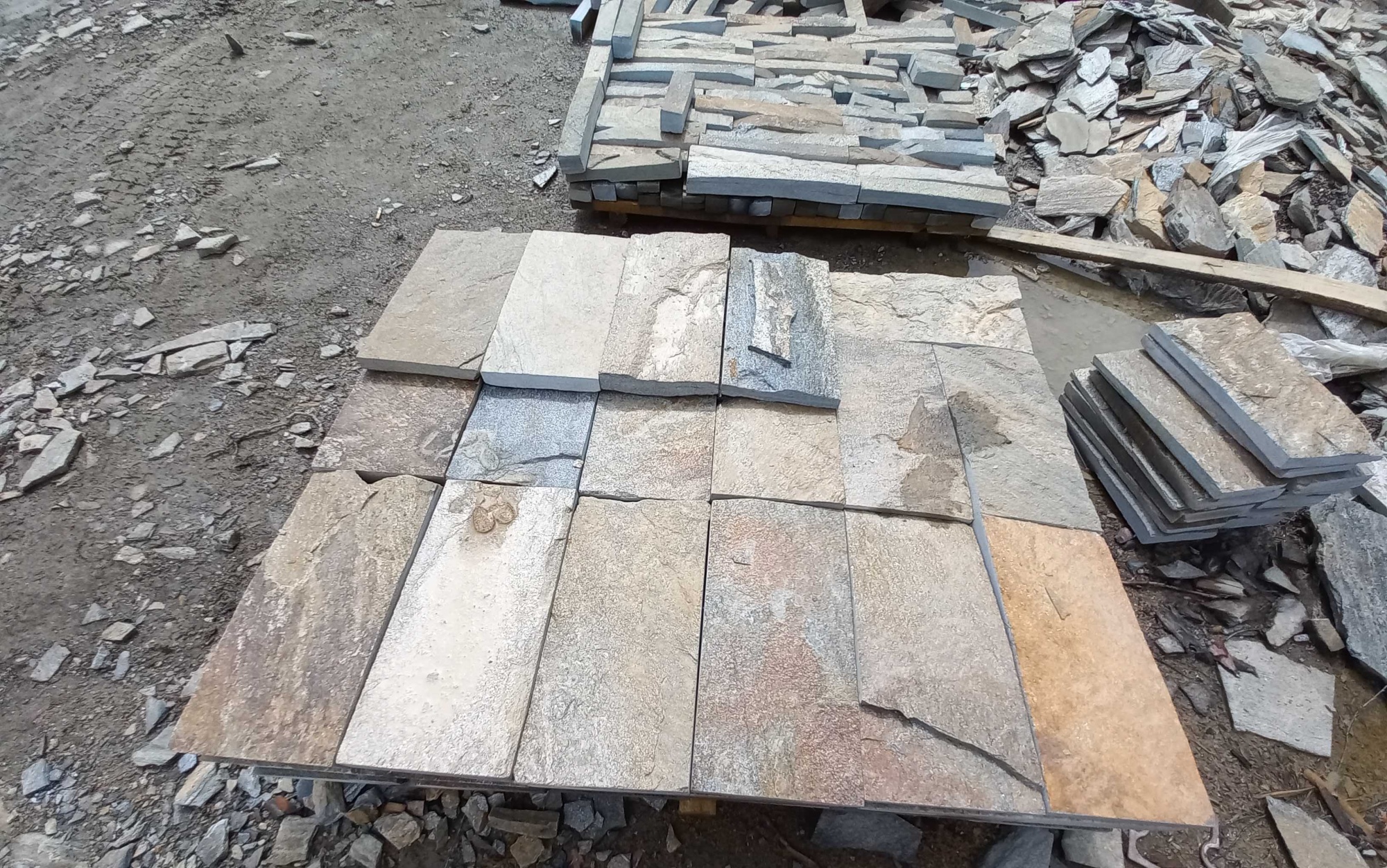 Плитка пилёная златолит Уральский для фасада купить в Бугульме