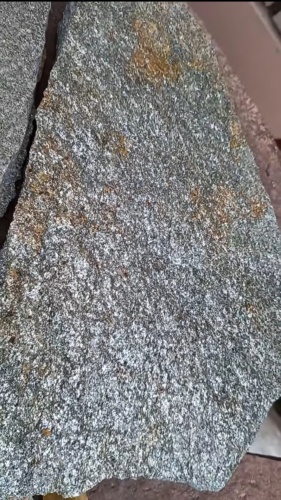 Плитняк златолит серебристый для цоколя, отмостки купить в Бугульме