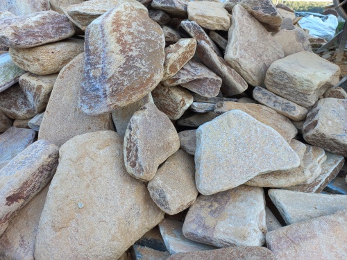 Златолит жёлтый, жёлто-зелёный глыбки и валуны для ланшафтного дизайна купить в Бугульме